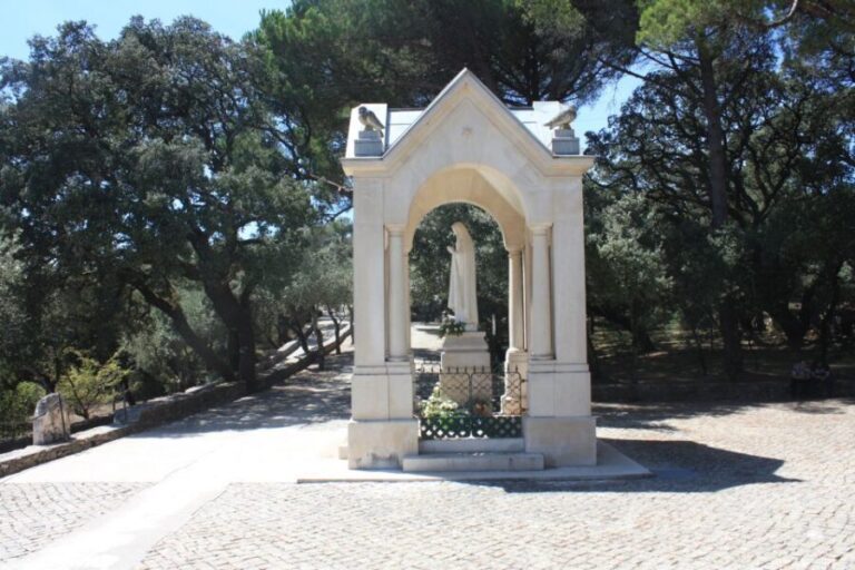 Fatima Spiritual Full Day Private Tour from Lisbon - What Makes This Tour Stand Out