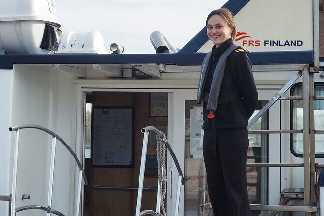 Ferry to Suomenlinna Fortress Island - An In-Depth Look at the Ferry to Suomenlinna