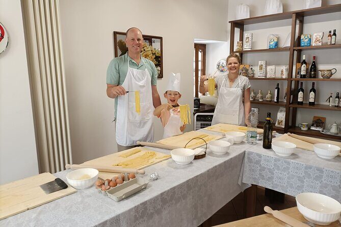 Fettuccine & Ravioli Class in Assisis Home-Style Cooking School - Practical Details & Considerations
