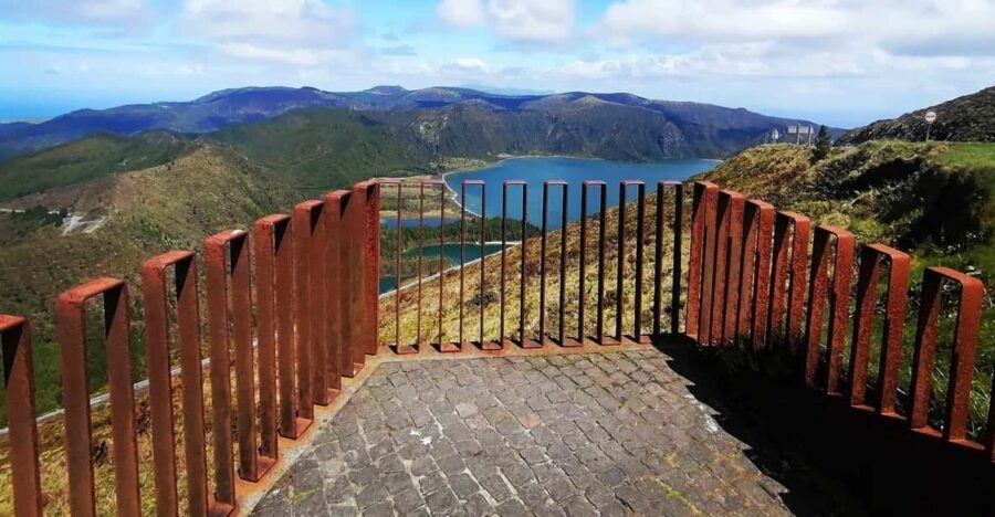 Fire Lake, Pineapple & Tea: Half-Day Jeep Tour - The Value of This Tour