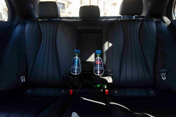 First class Warsaw Airport Transfer (WAW) - Practical Considerations