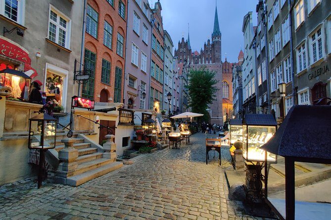 First Time in Gdask? Private Tour of Old Gdasks Highlights - Architectural Gems and Historic Streets