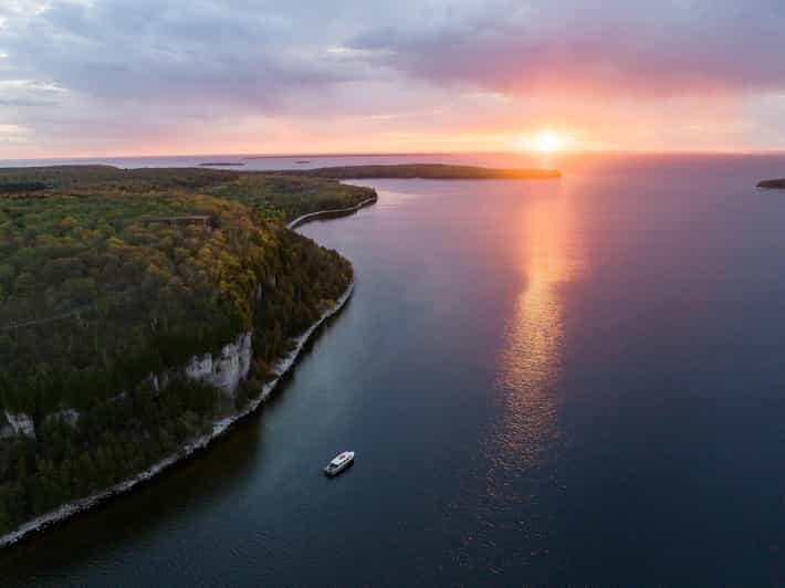 Fish Creek, WI: Sunset Live Music Cruise - A Closer Look at the Experience