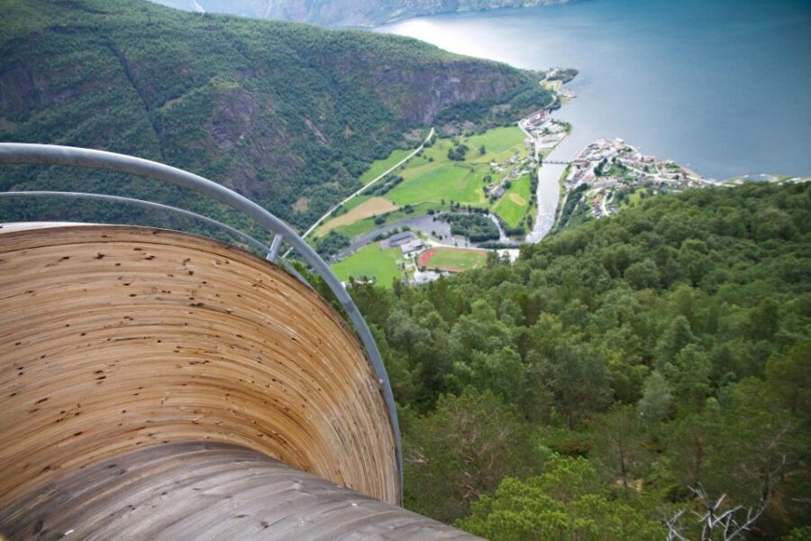 Flåm: Borgund Stave Church, Lærdal, and Stegastein Tour - Exploring the Itinerary in Detail