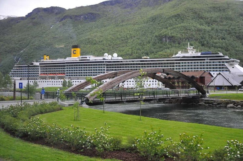 Flåm: Stegastein, Stalheim, and Gudvangen Scenic Coach Tour - The Practical Side: Logistics and Value