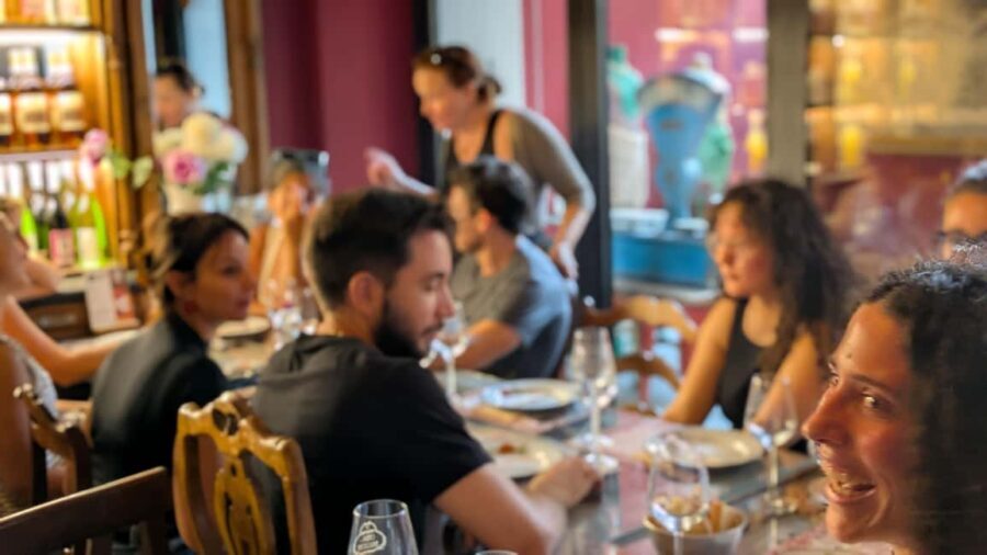 Florence Crimes, Murders & Ghosts Walking Tour with Tastings - Who Will Love This Tour?