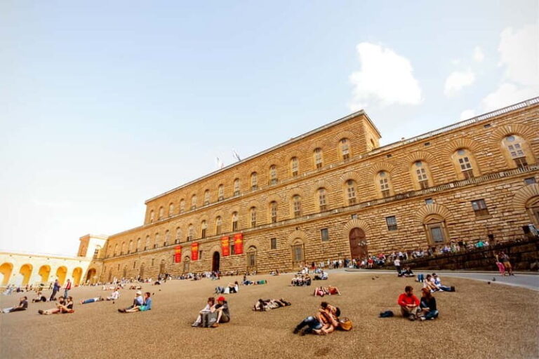 Florence: Entrance Ticket to Pitti Palace + Audio App - The Practicalities of the Tour