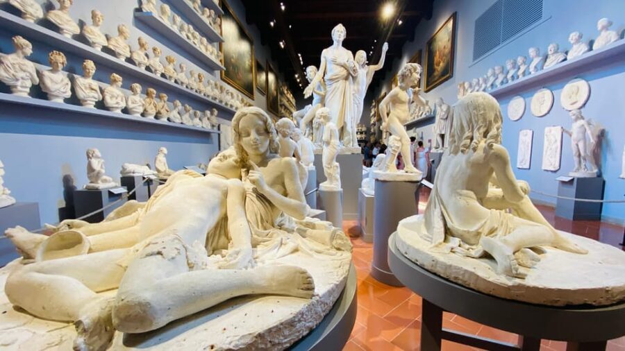 Florence: Fast Track Tickets for the Accademia Gallery - FAQs