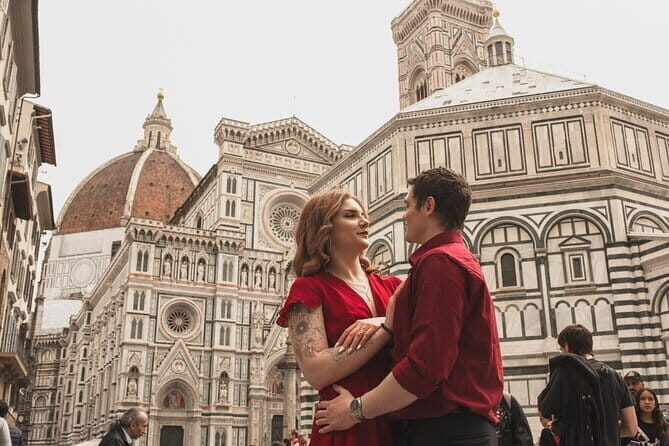 Florence: Private Professional Photoshoot Outside the Duomo - The Pros and Cons