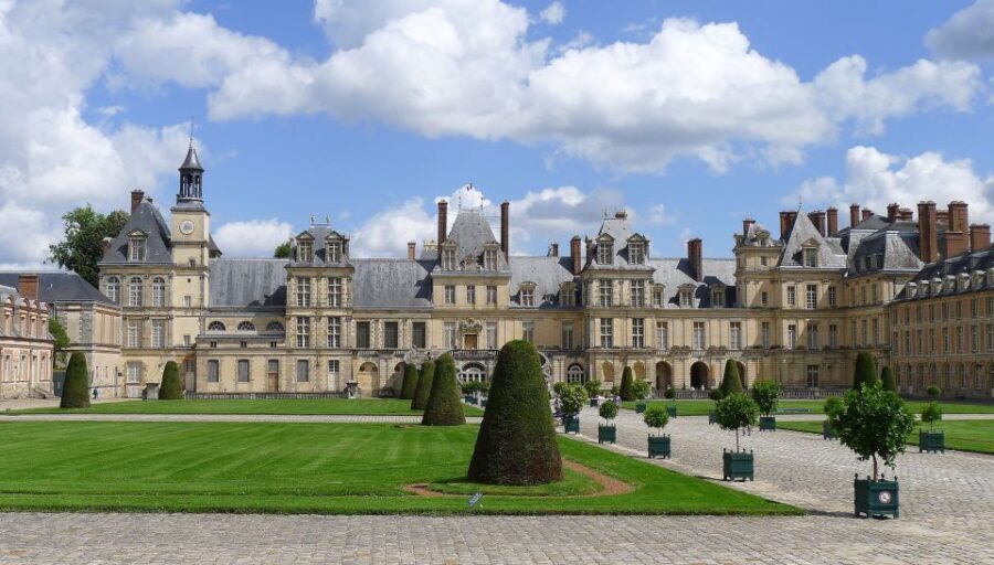 Fontainebleau: Palace Private Guided Tour with Ticket - The Itinerary in Detail