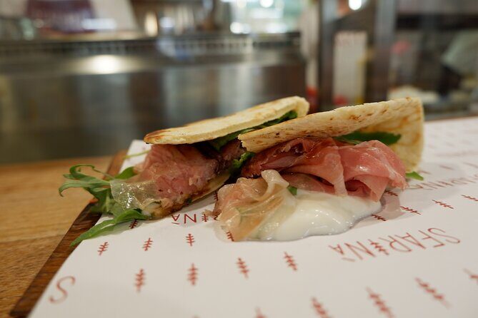 Food markets tour with a local! - An In-Depth Look at the Bologna Food Tour