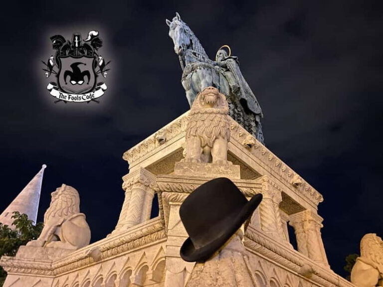 FoolsCode: EscapeRoom/Sightseeing tour with Actor Tourguide - Why Choose This Tour?