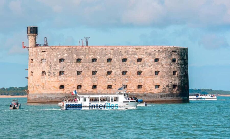 Fouras-Les-Bains : Tour of Fort Boyard & Tour de l'île d'Aix - A Detailed Look at the Experience