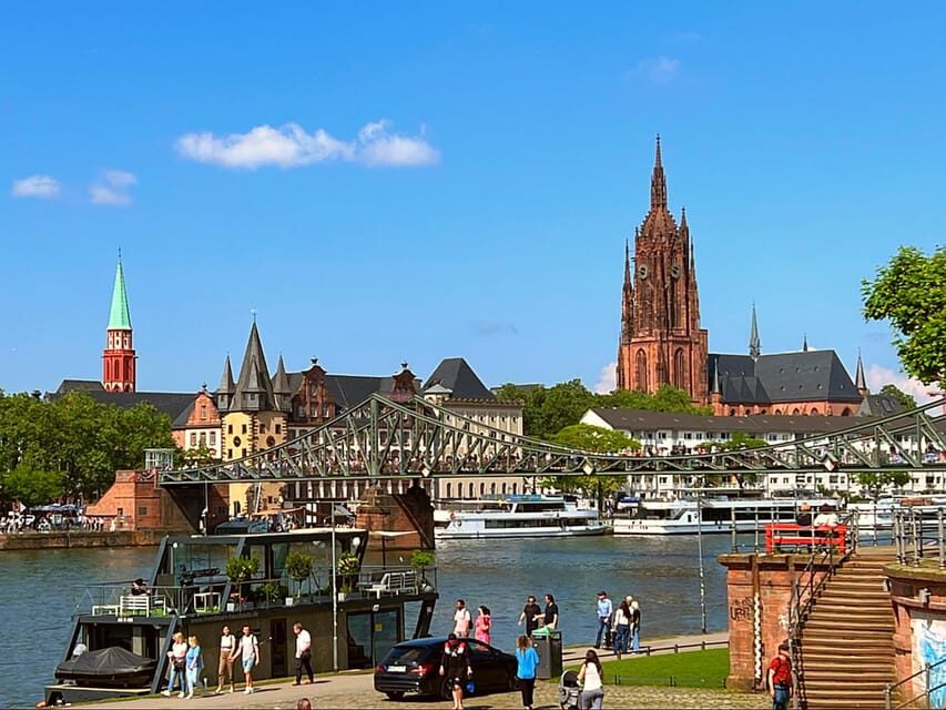 Frankfurt: Discover the heart of Frankfurt - a city tour in German - Who Should Book This Tour?