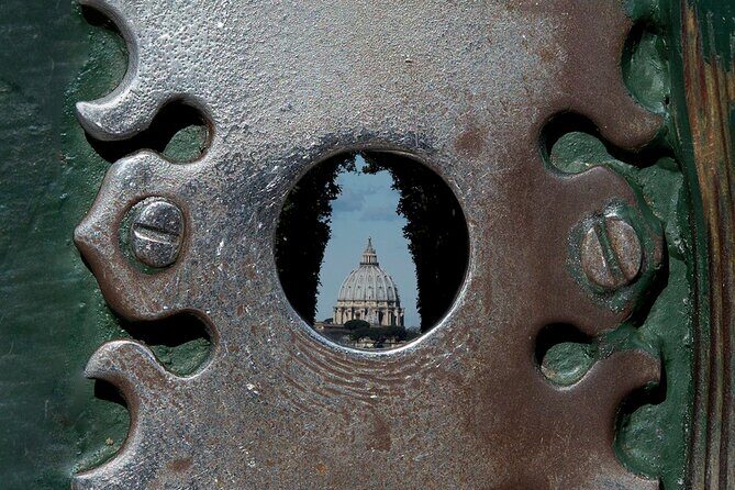 Free Urban Trekking with an Archaeologist - Who Will Love This Tour?
