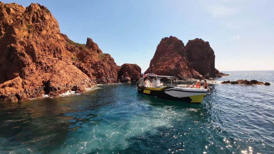 Fréjus : Esterel Calanques Cruise (Comfort Boat) + Swim Stop - Why This Tour Works