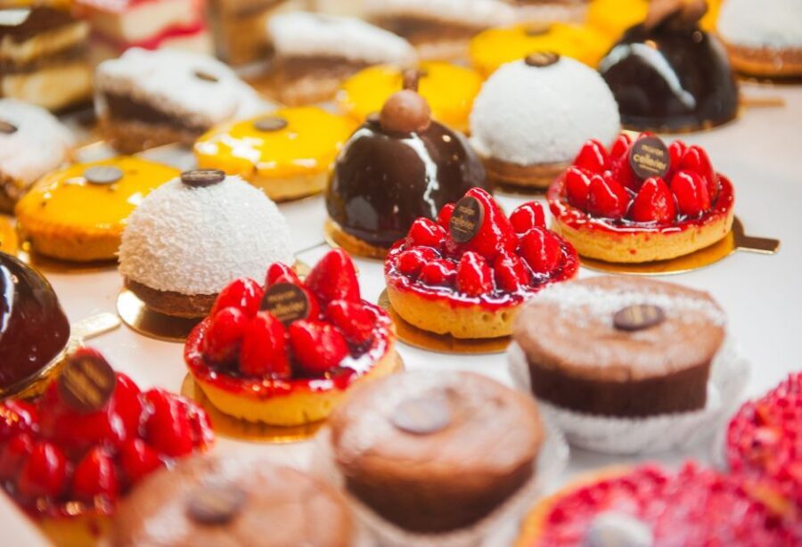 French Food, Restaurants in Paris Self-Guided Tour Booklet - An In-Depth Look at the Experience