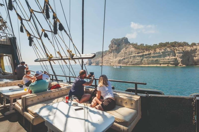 From Antalya/Kemer: All-Inclusive Party Boat with Lunch