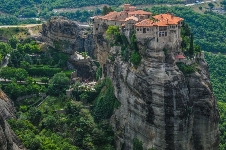 From Athens or Piraeus: Meteora Full-Day Private Trip - Value and Practical Tips