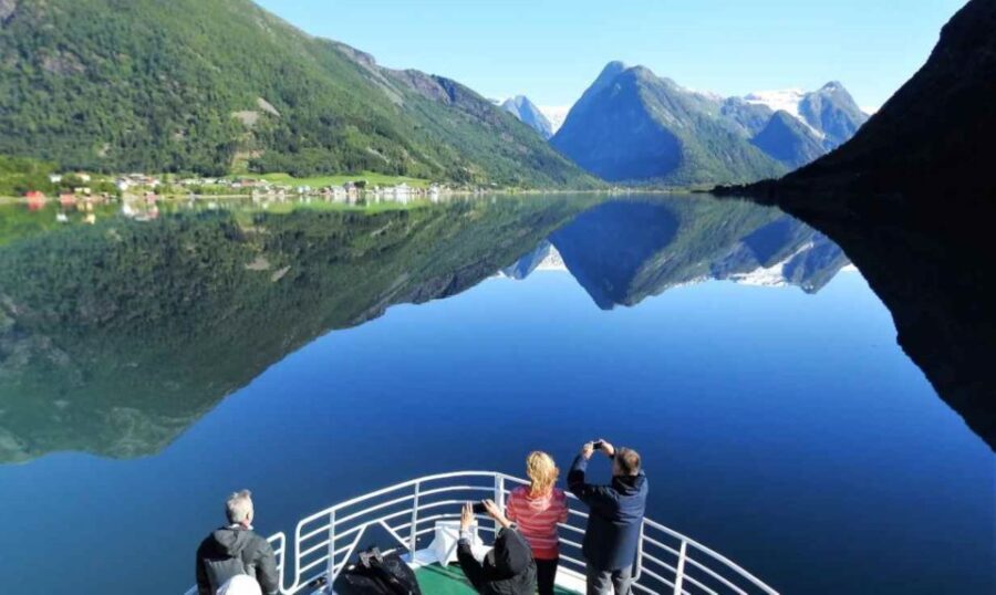 From Balestrand: Fjord Cruise to Fjærland - One-way - FAQ (Frequently Asked Questions)