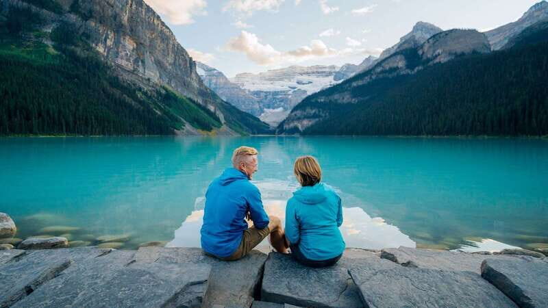 From Banff: Louise & Moraine Lake Guided Hiking Day Trip - Why This Tour is a Great Choice
