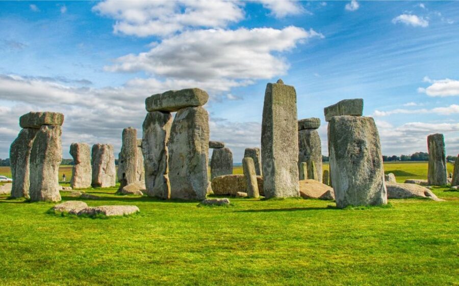 From Birmingham: Stonehenge & Bath Day Tour - The Experience and Guides
