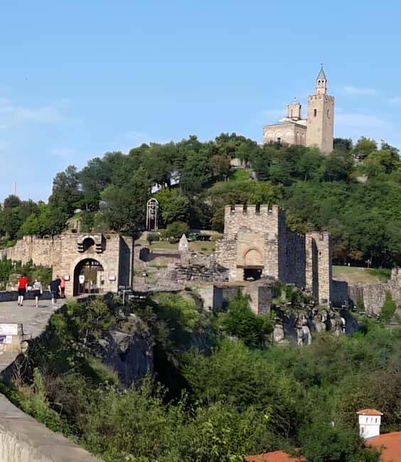 From Bucharest: Private Day Trip to Veliko Tarnovo Bulgaria - Authentic Experiences and What Travelers Say