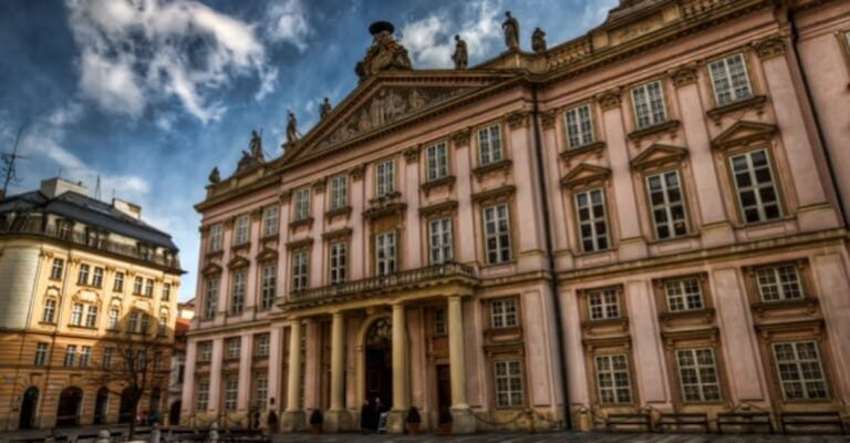 From Budapest: Bratislava Day Trip - Why This Tour Offers Good Value