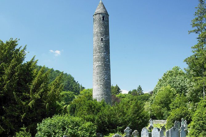 From Dublin: Wicklow, Glendalough, Waterfall & Sheepdog demo - An In-Depth Look at the Wicklow & Glendalough Day Tour