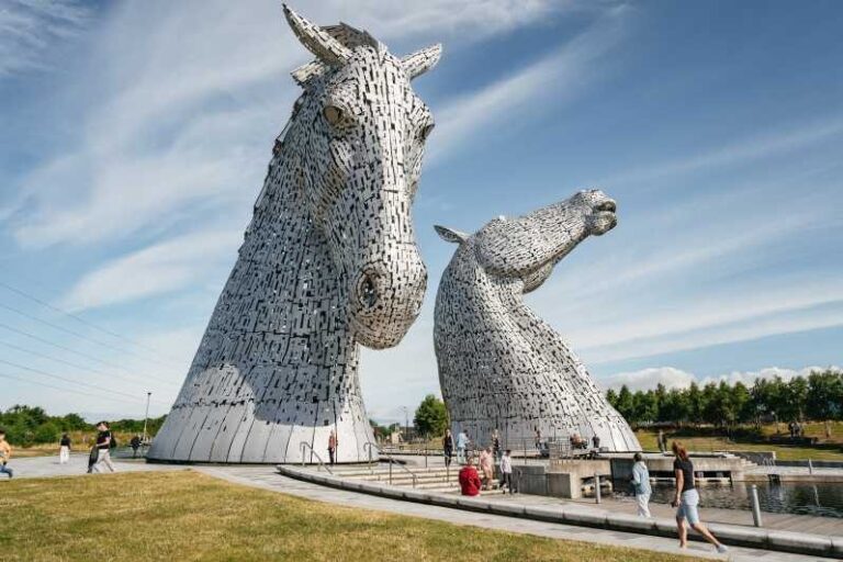 From Edinburgh: Loch Lomond, Stirling Castle & Kelpies Tour - The Value and Practicalities