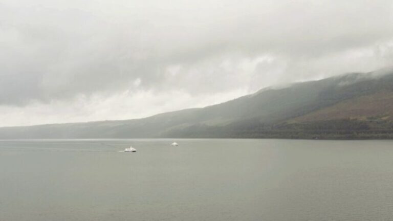 From Edinburgh: Loch Ness & Inverness Tour in Spanish - A Deep Dive into the Highland Experience