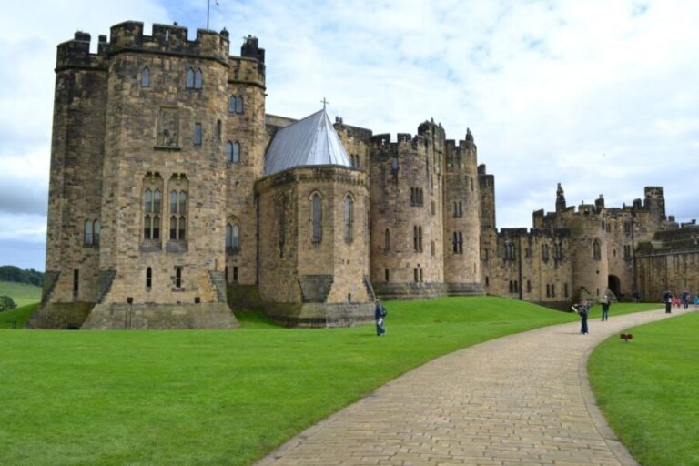 From Edinburgh: Viking Coast & Alnwick Castle Day Tour - A Deep Dive into the Viking Coast & Medieval Marvels
