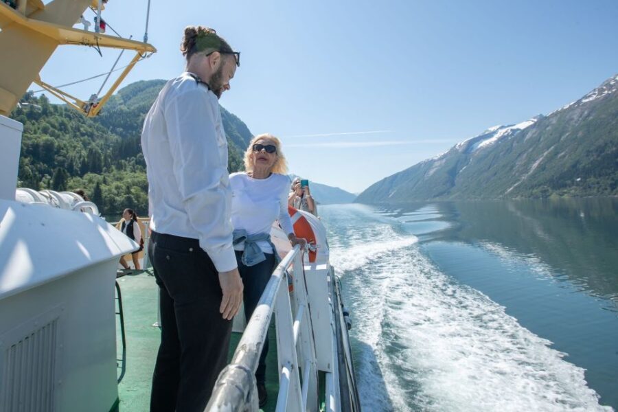 From Fjærland - Fjord Cruise to Balestrand one-way - Why This Tour Works Well