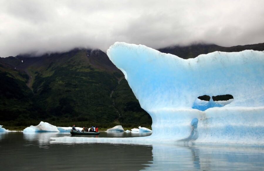 From Girdwood or Anchorage: Spencer Glacier Float & Railroad