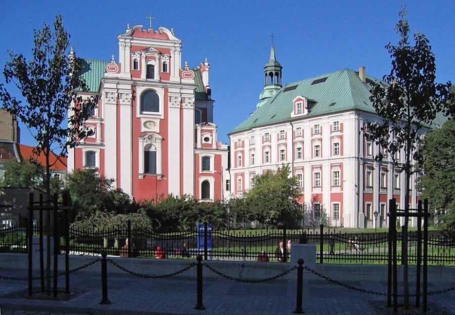 From Golden Age to Fall and Rebirth of Poland - Why This Tour Works