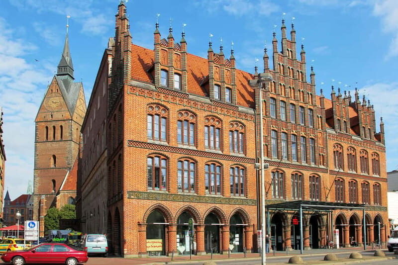 From Hamburg: Private Guided Day Trip to Hanover - Who is This Tour Best Suited For?