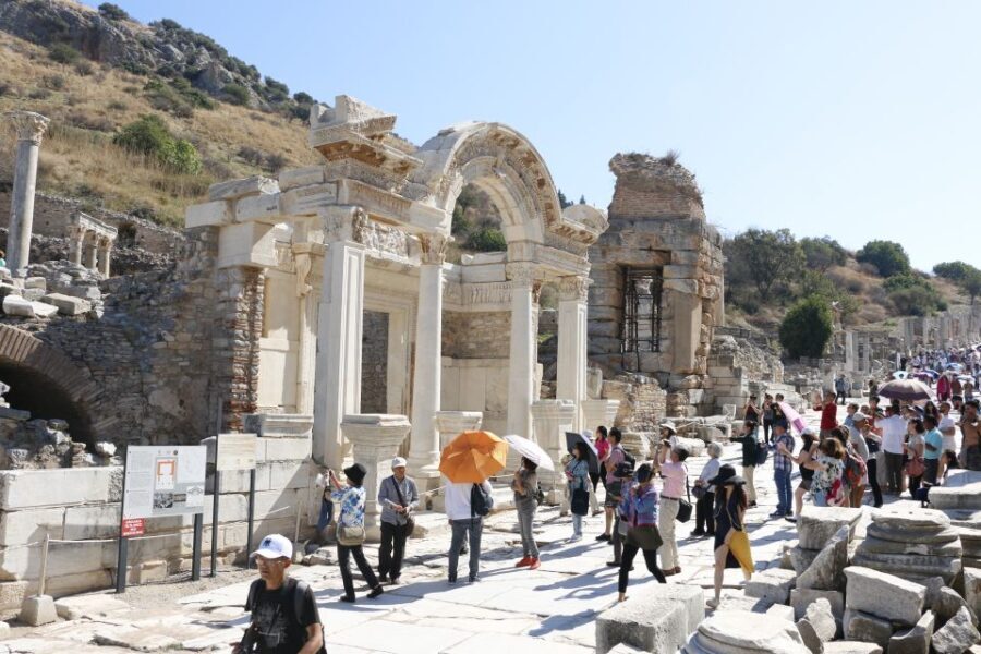 From Istanbul: Ephesus & irince Day Trip w/ Wine Tasting - The Experience: Pros and Cons
