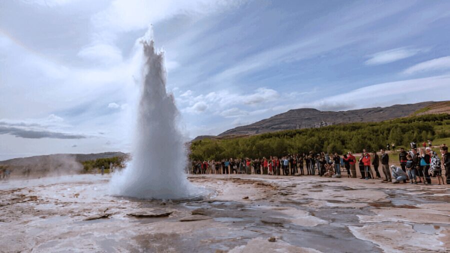 From KEF Airport: Private Golden Circle Tour with 5+ Stops - Why This Tour Offers Great Value