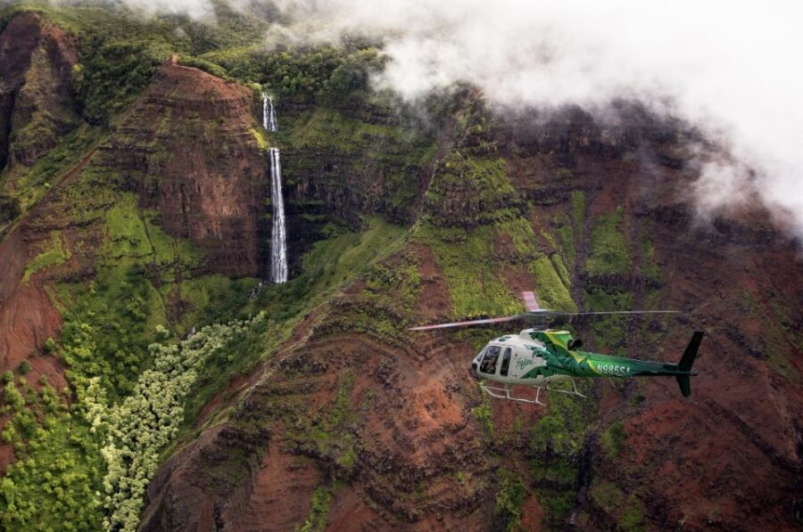 From Lihue: Kauai Sightseeing Helicopter Flight