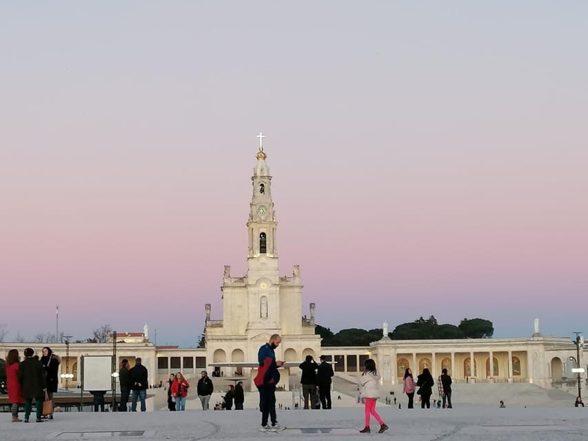 From Lisbon: Santarém, Tomar, and Fátima Private DayTrip - Exploring Portugal Beyond the Cities: An Authentic Day Trip