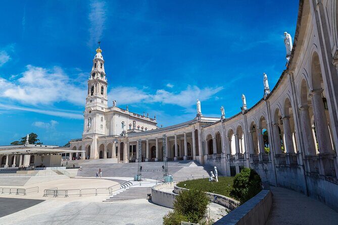 From Lisbon: Shared Tour to Fátima, Batalha, Óbidos, Nazaré - The Sum Up: Who Should Consider This Tour?