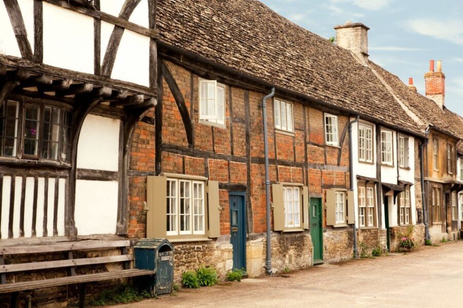 From London: Bath, Avebury and Lacock Village Day Trip - Who Would Enjoy This Tour?