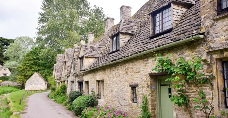 From London: Cotswolds Villages Small Group Day Tour - Why This Tour Offers Good Value