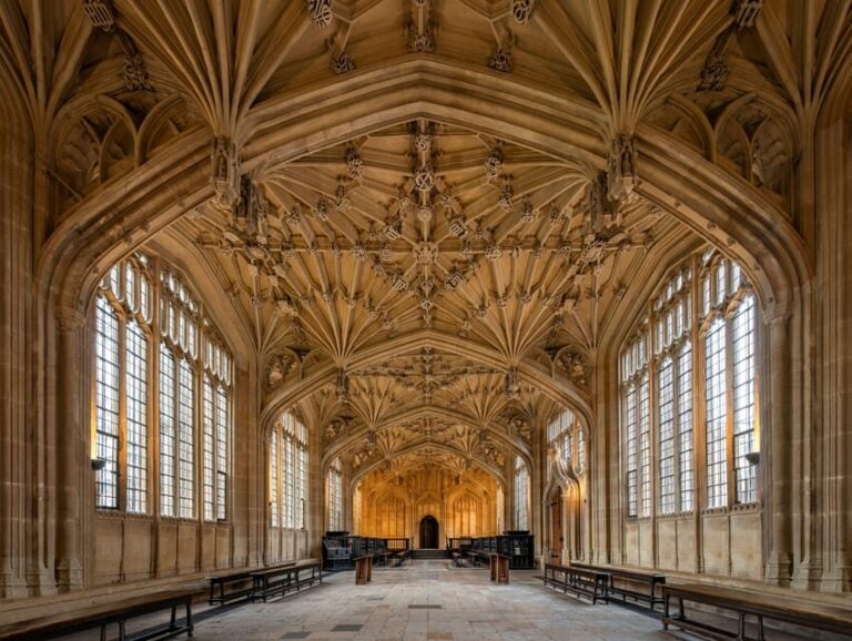 From London: Oxford by Rail & Harry Potter Insights Tour - Who Will Love This Tour?