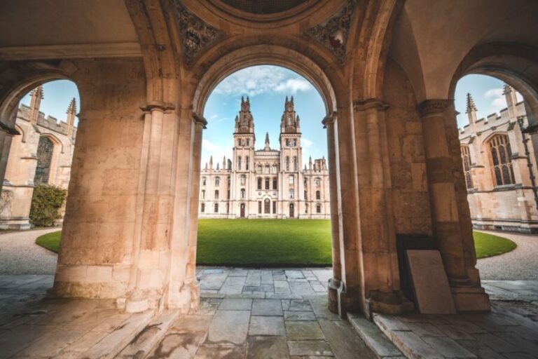 From London: Oxford, Cotswolds & Country Pub Lunch - Transportation, Timing, and Group Size