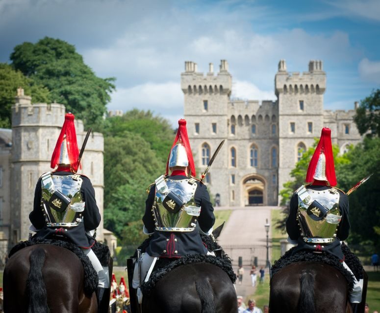 From London: Windsor, Stonehenge & Oxford Private Car Tour - Navigating the Full-Day Itinerary: What to Expect
