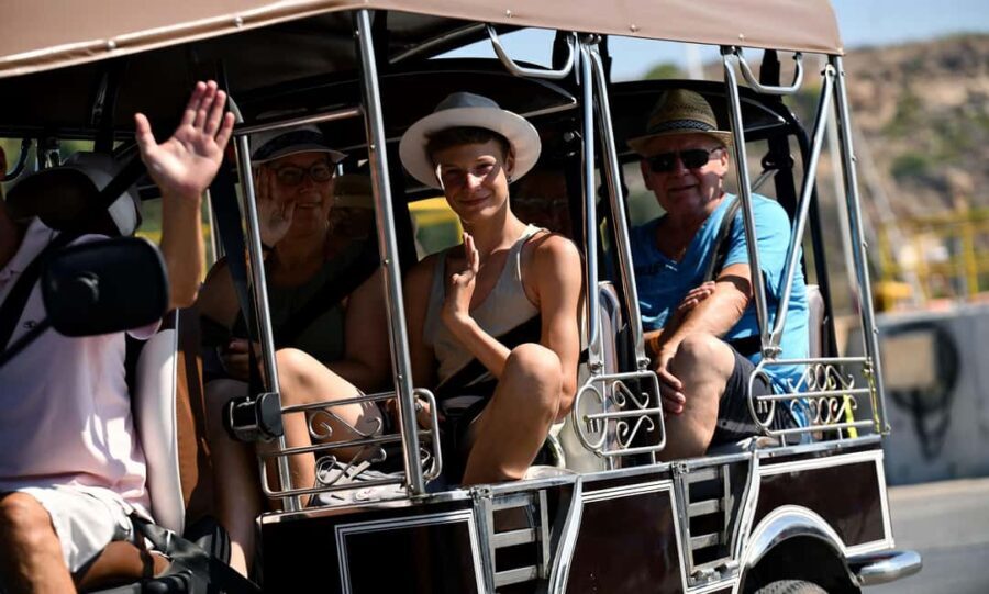 From Malta: Gozo Tuk-Tuk Tour with Comino Mini Cruise - The Comino Mini Cruise: The Highlight at Sea