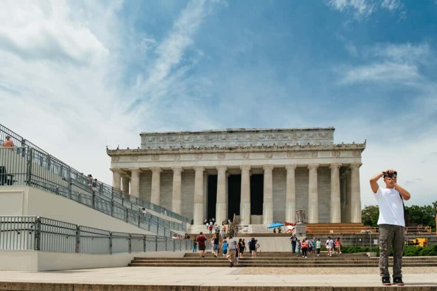 From Manhattan or New Jersey: Washington DC in a Day Tour - And on Arrival: Exploring the Monuments and Memorials
