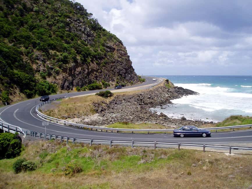 From Melbourne: Private Great Ocean Road Tour with Pickup - The Memorial Arch and Teddy’s Lookout – Scenic Overlooks and Stories
