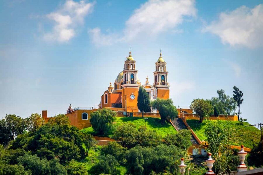 From Mexico City: 2-day tour of Puebla, Taxco, and the Pre-Hispanic Mine - Day 1: Discovering Cholula and Puebla